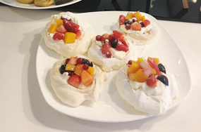 Mini Pavlova with Strawberries and Almond Silvers